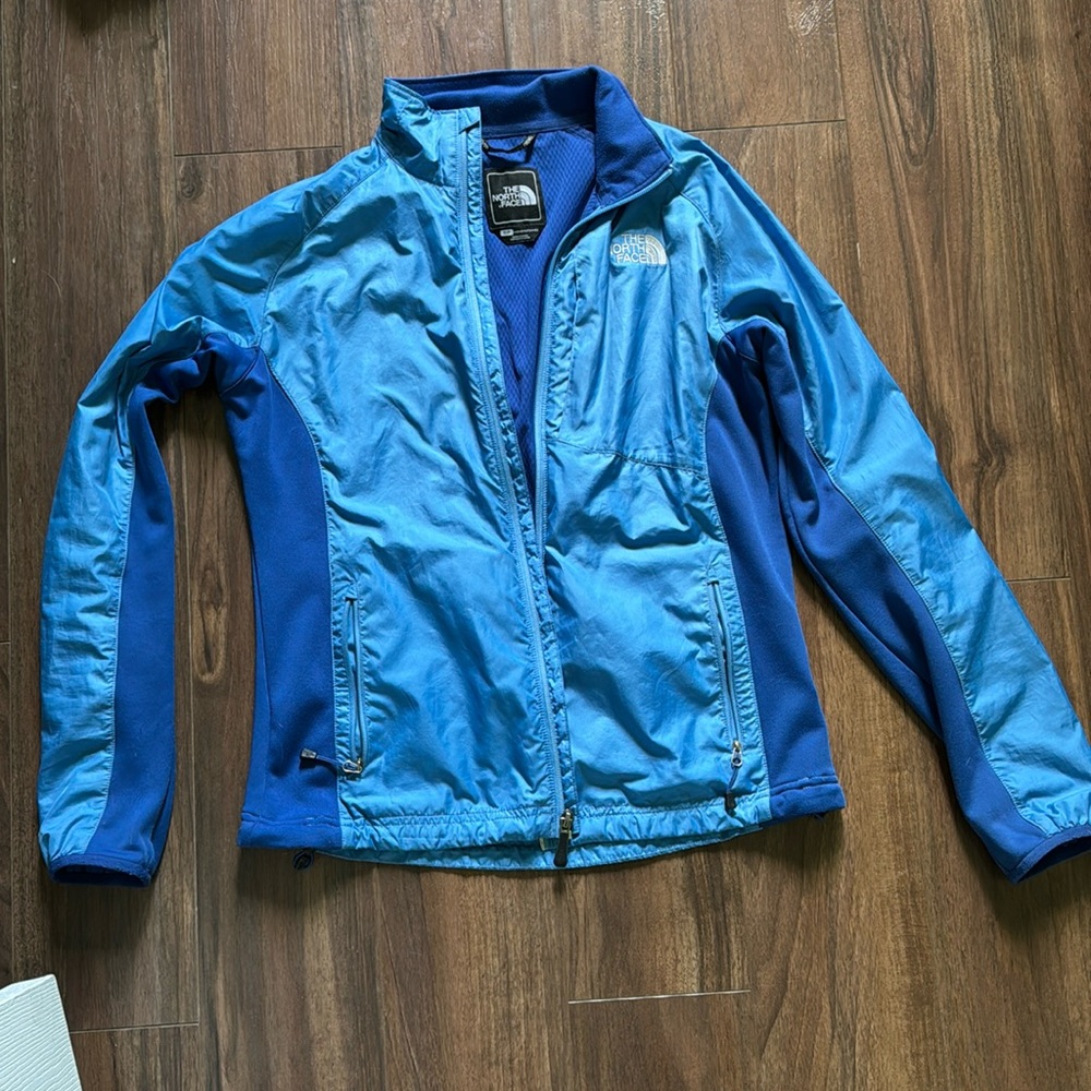 North face windbreaker
